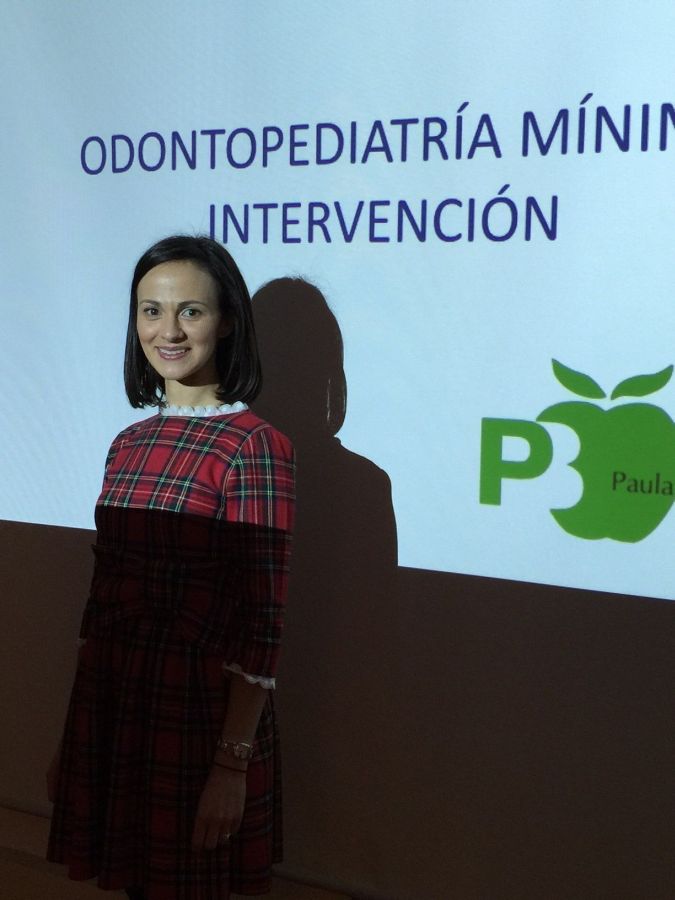 Dra. Paula Bousoño Serrano durante el curso en CODES.