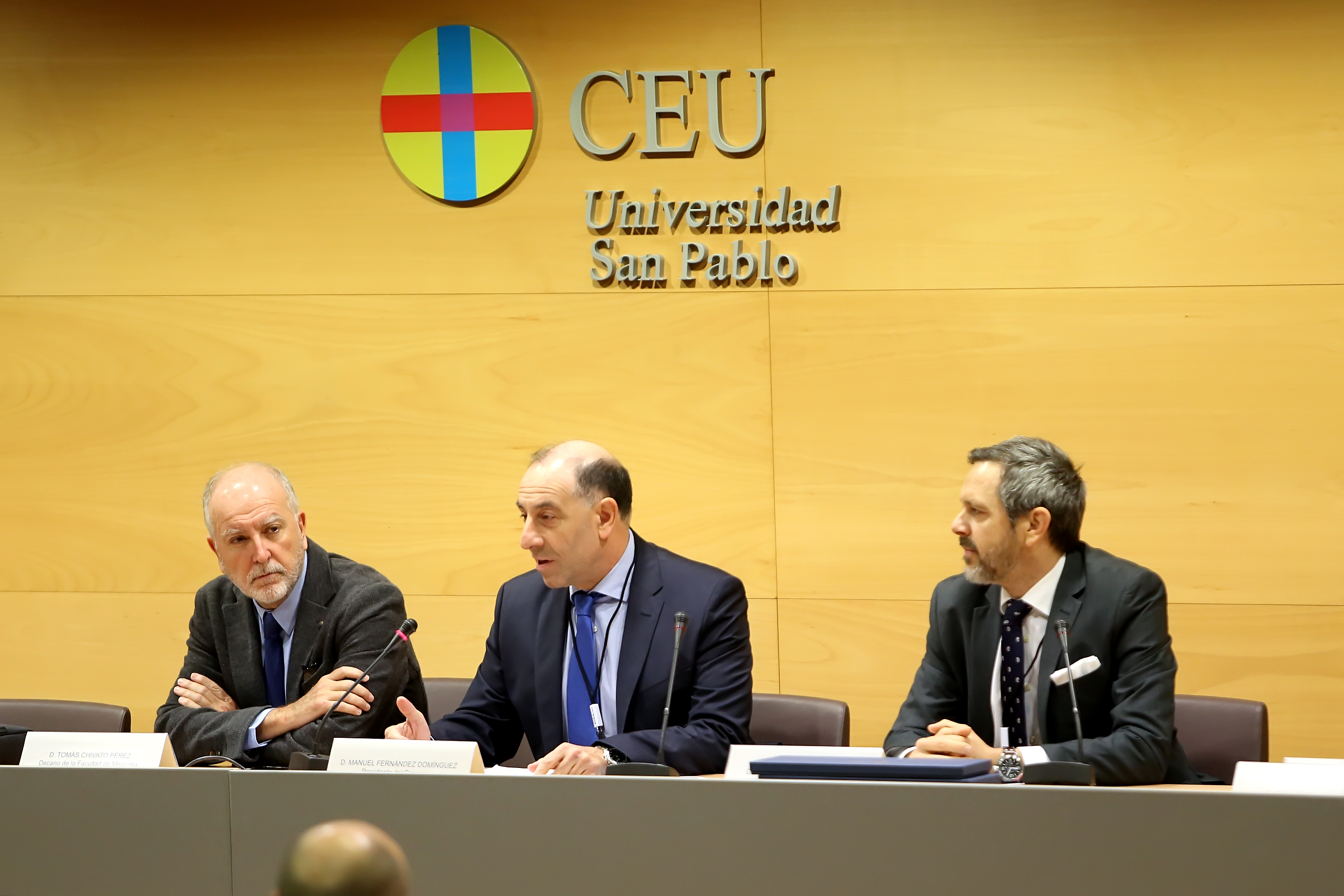 El Primer Simposium CEU-ICOI ha estado co-dirigido por los profesores Manuel Fernández Domínguez y Antonio Fernández-Coppell García. FOTO: CEU-ICOI