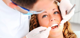 El Consejo General de Dentistas asegura que esta decisión sienta un precedente. FOTO: Consejo General de Dentistasen que cada vez más jóvenes dentistas sean contratados como falsos autónomos. FOTO