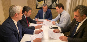 La primera reunión ha sido con los dirigentes del Partido Popular: Teodoro García Egea, secretario general, José Ignacio Echániz, portavoz adjunto en el Congreso, Juan Mª Vázquez, senador, y Jua