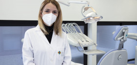 Profesora Odontología_Marta Bruna_mascarilla_CEU