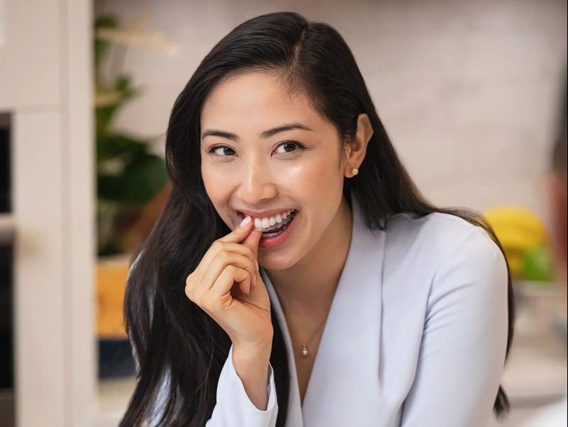 ALIGN TECHNOLOGY_CONSEJOS PARA CUIDAR TUS ALIGNERS DURANTE LAS FIESTAS (2)