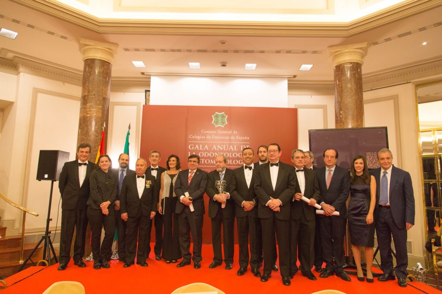 Todos los premiados en la  'Gala de la Odontología y Estomatología'.