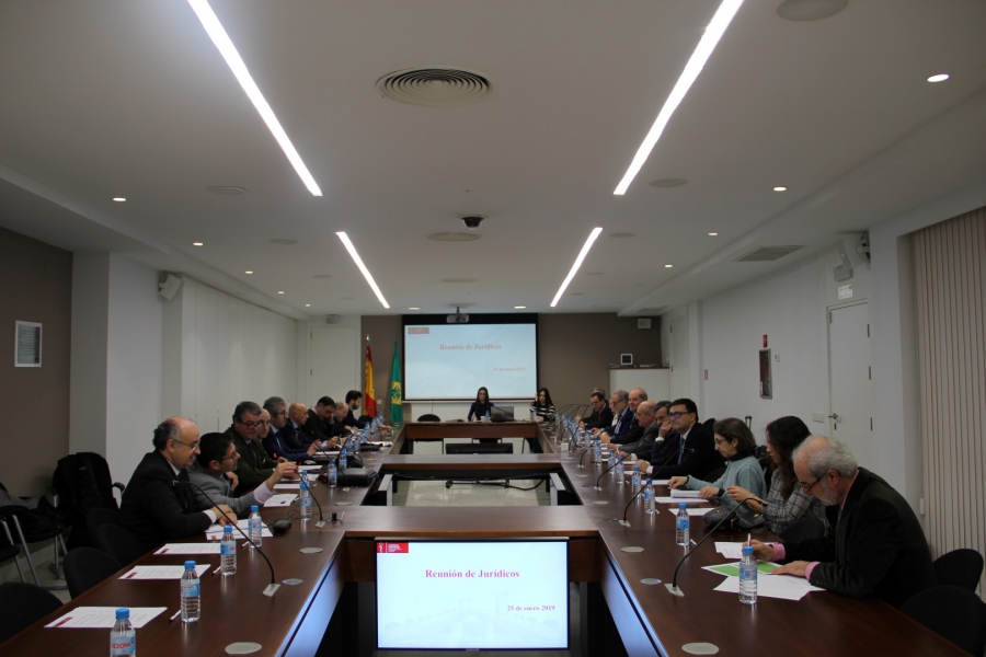 La reunión de asesores jurídicos de los Colegios de Dentistas de España y del Consejo General de Dentistas se celebró en la sede del Consejo. FOTO: Consejo General de Dentistas