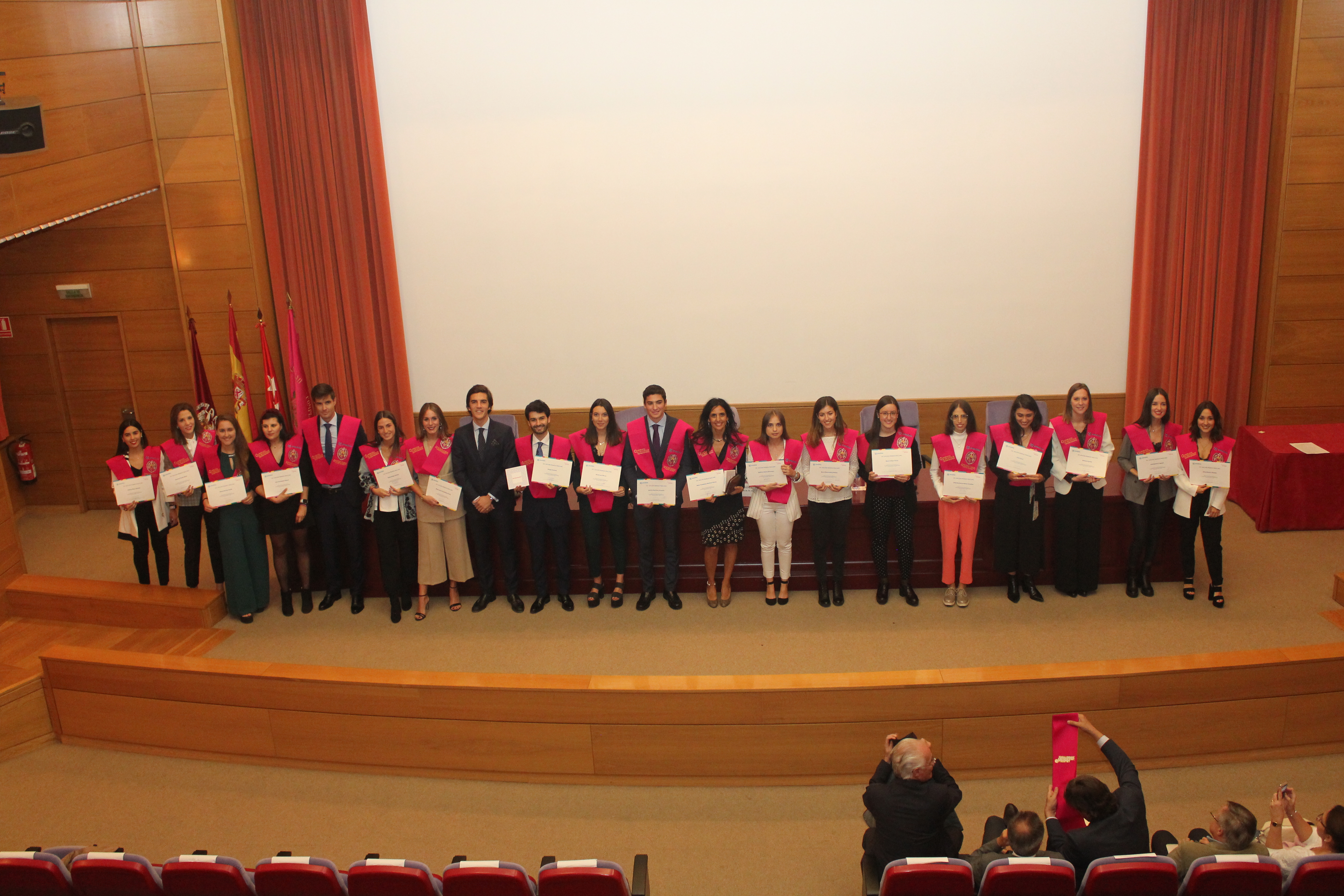 En la imagen, los galardonados en los VIII Premios Proclinic a la Excelencia. FOTO: Proclinic